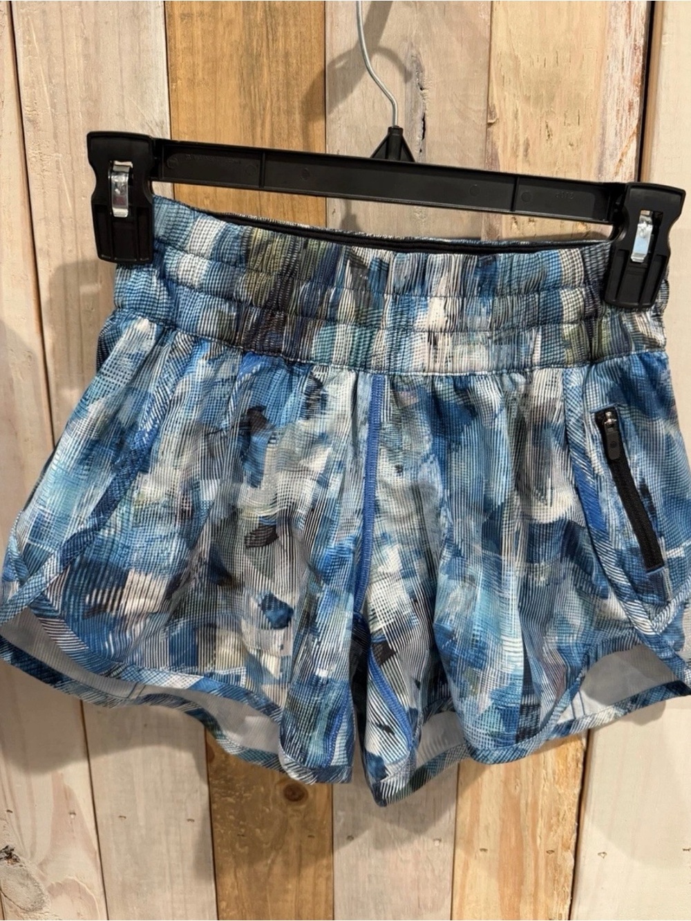 Lululemon Speed Short 2.5 Women’s Size 4 Blue Abstract Print Lined Run Shorts